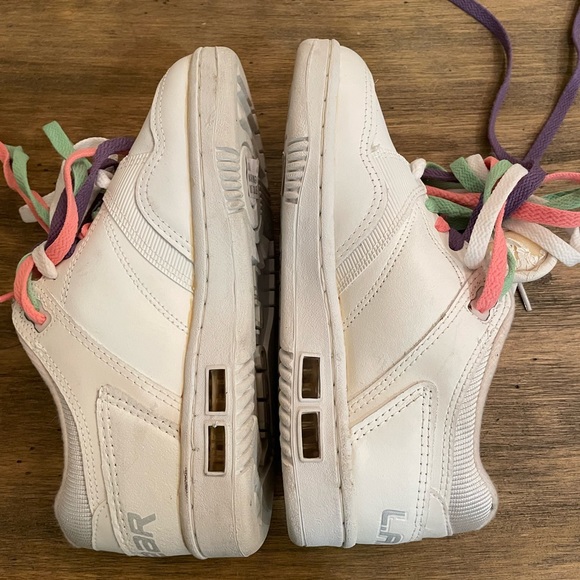 Vintage 1980s LA gear low top white sneakers 7 NEW scuff Rare 3 laces purple - Picture 9 of 17